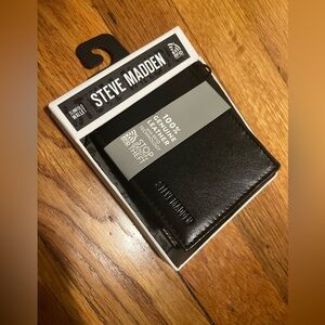 NWT Steve Madden Genuine Leather Slim Fold Wallet with RFID - Black